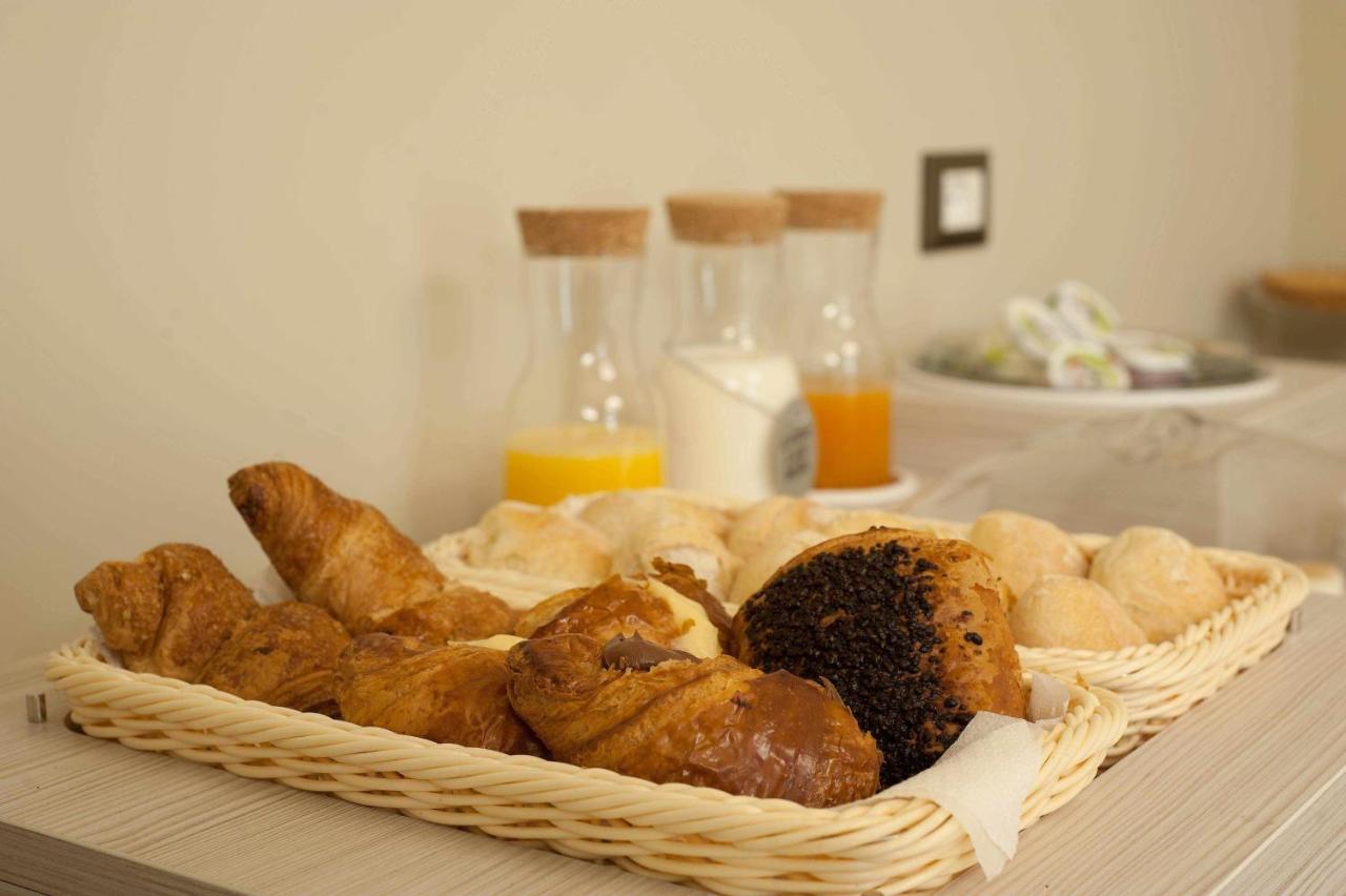 Antica Dimora Luxury Rooms Barletta Luaran gambar