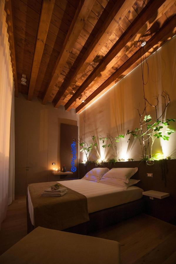 Antica Dimora Luxury Rooms Barletta Luaran gambar